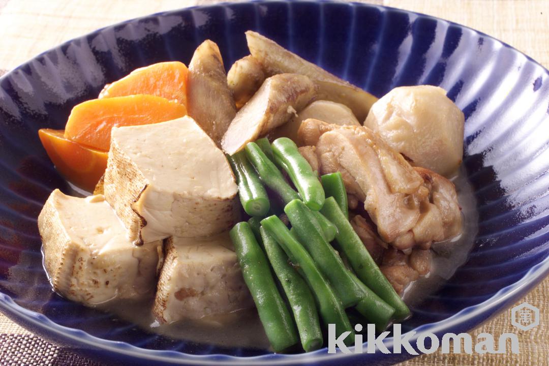 鶏肉と焼き豆腐、根菜の煮物