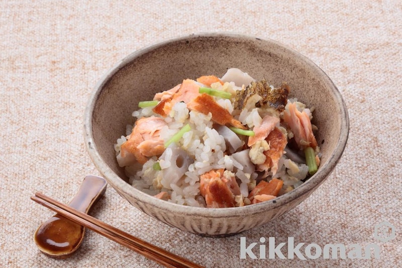 鮭とれんこんの炊き込みご飯(賛否両論 笠原氏)