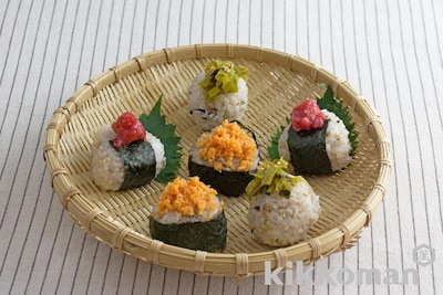 写真:華やか雑穀むすび(うちのごはんアレンジ)