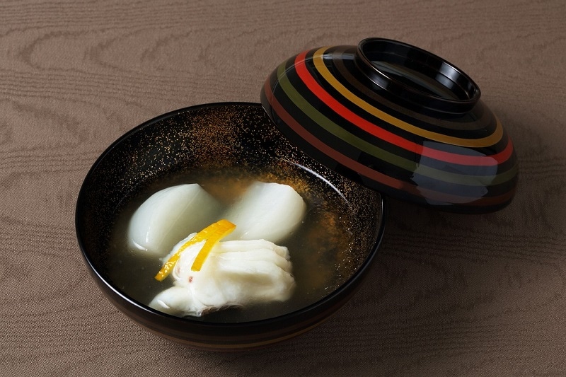 鯛とトマトのお吸い物