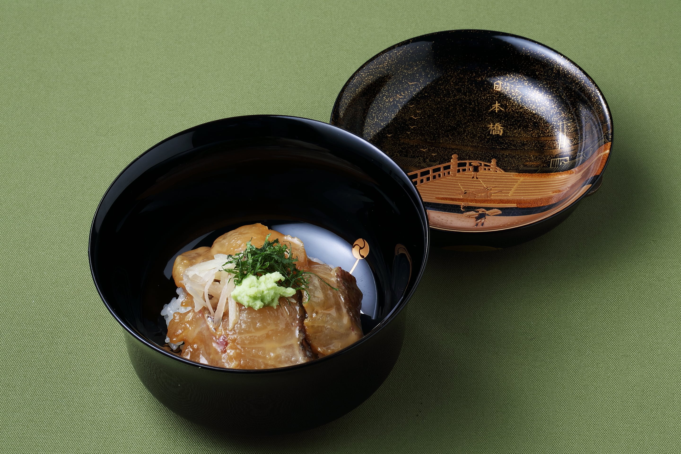 白身魚のごまだれ丼