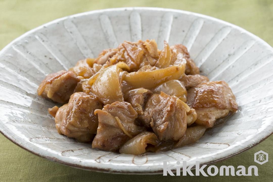 しょうゆとみりんの黄金比率で簡単!鶏もも肉と玉ねぎの煮物