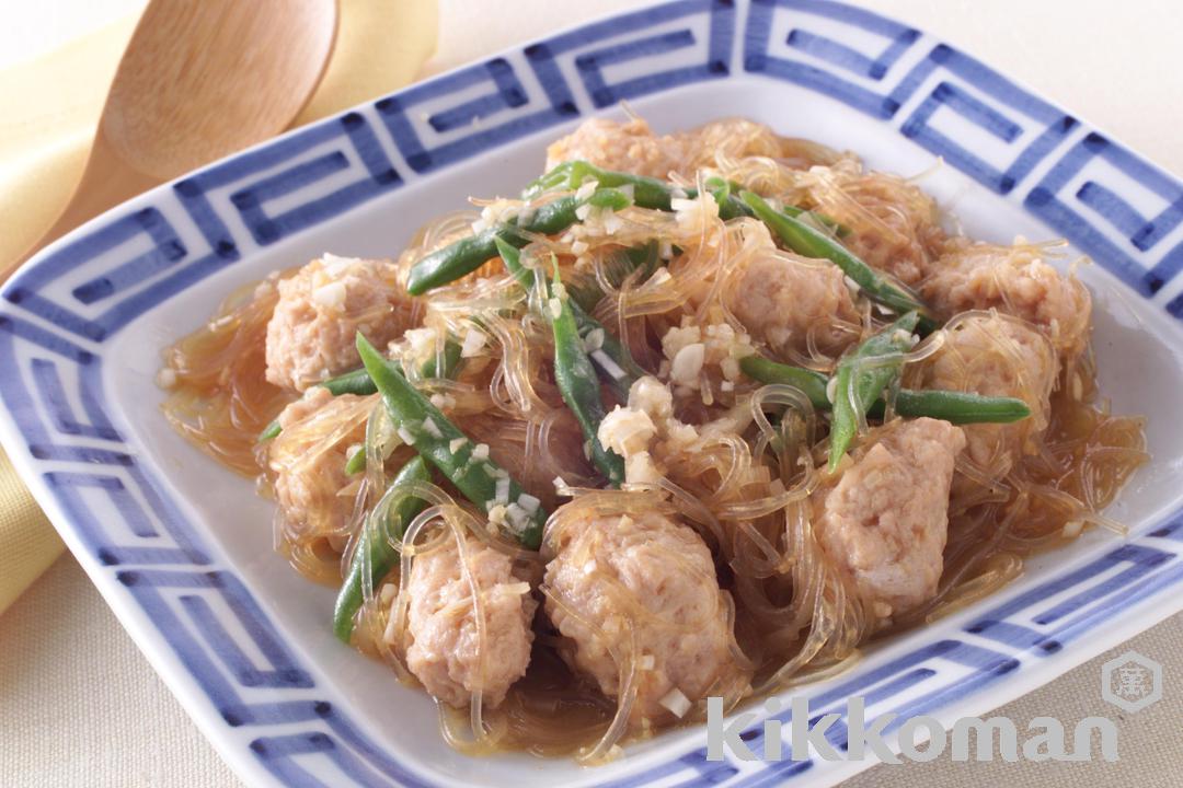 鶏団子と春雨の四川風煮込み