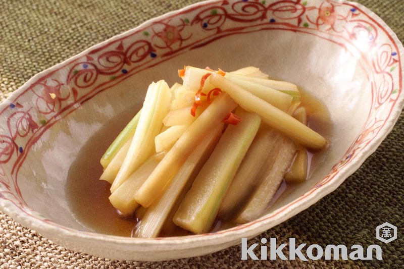 セロリとうどの花椒漬け