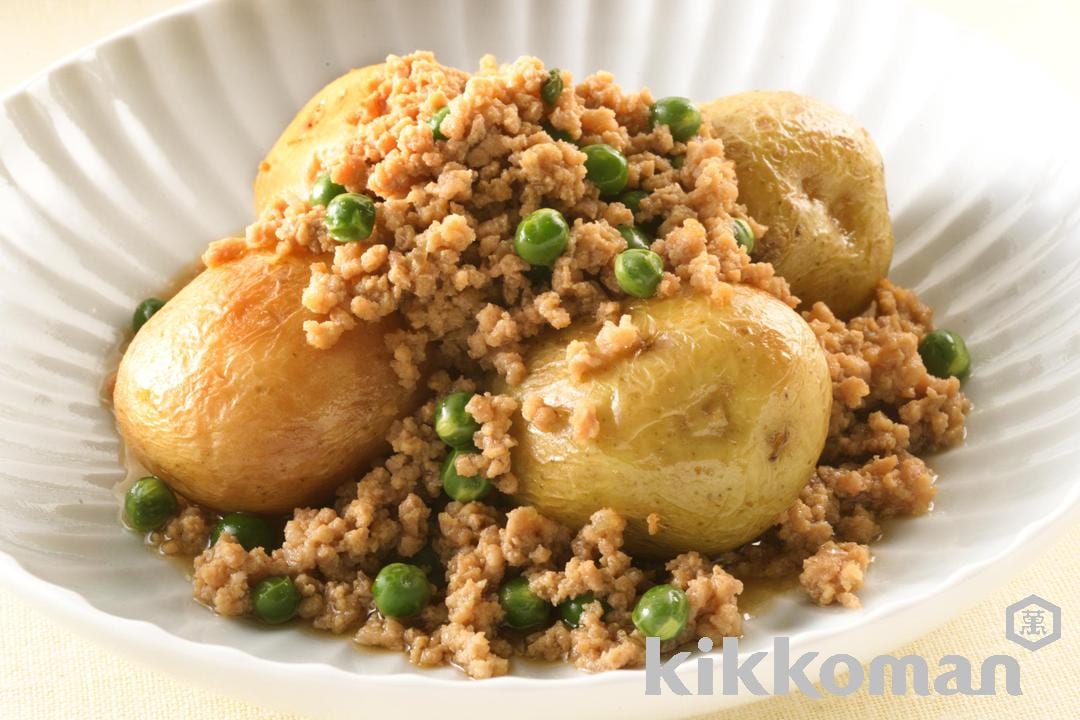 新じゃがの鶏そぼろ煮