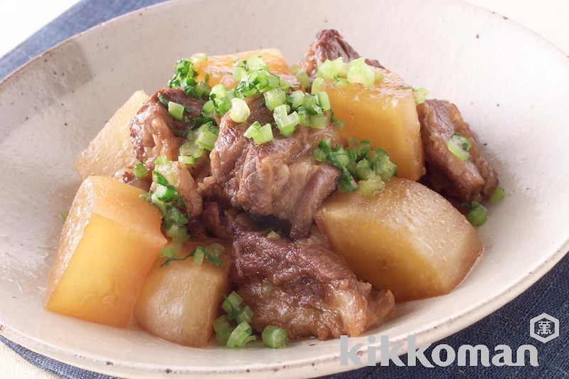 牛バラ肉と大根の和風煮込み【ブロック肉をコクうまで人気の甘辛味に】