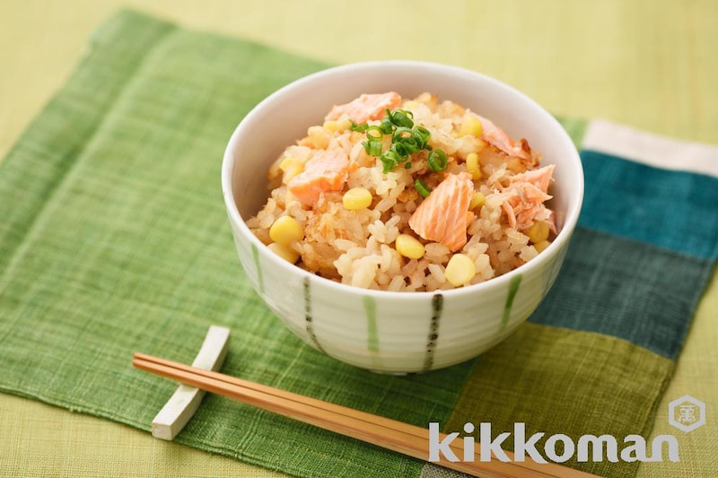 香る炊き込みだしごはん 鮭コーン