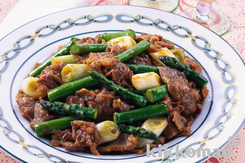 牛肉とアスパラのオイスター炒め【ねぎ・にんにく・しょうが】