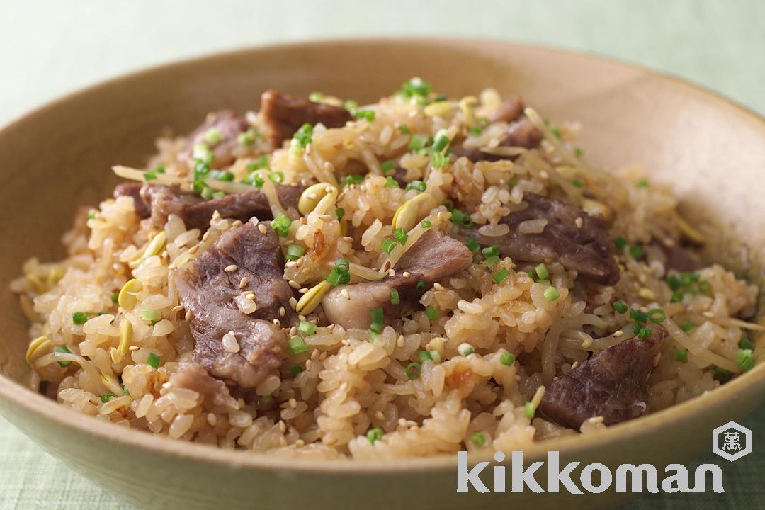 牛肉と豆もやしの炊き込みご飯