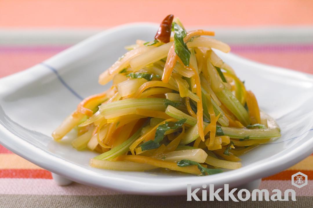 セロリとにんじんの甘辛炒め煮