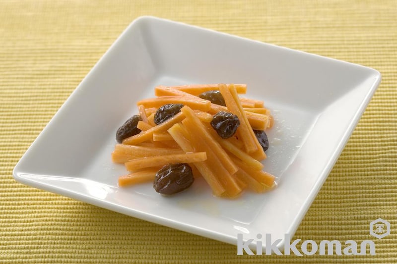 にんじんとレーズンのサラダ(園児のお弁当用)