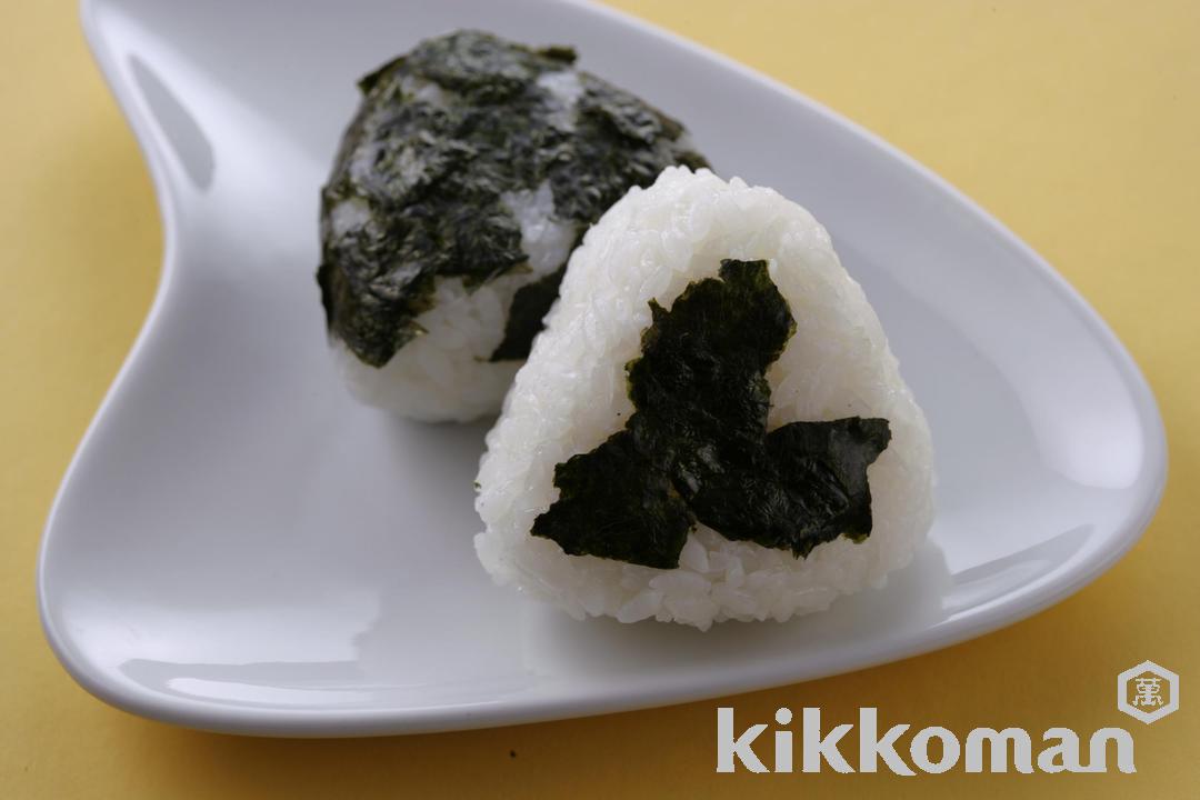 三角おにぎり(基本の塩にぎり)