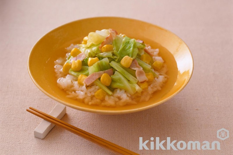 ベーコンとキャベツの野菜だし茶漬け