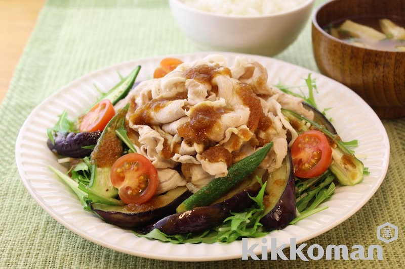 夏バテ知らず!夏野菜たっぷり冷しゃぶサラダ