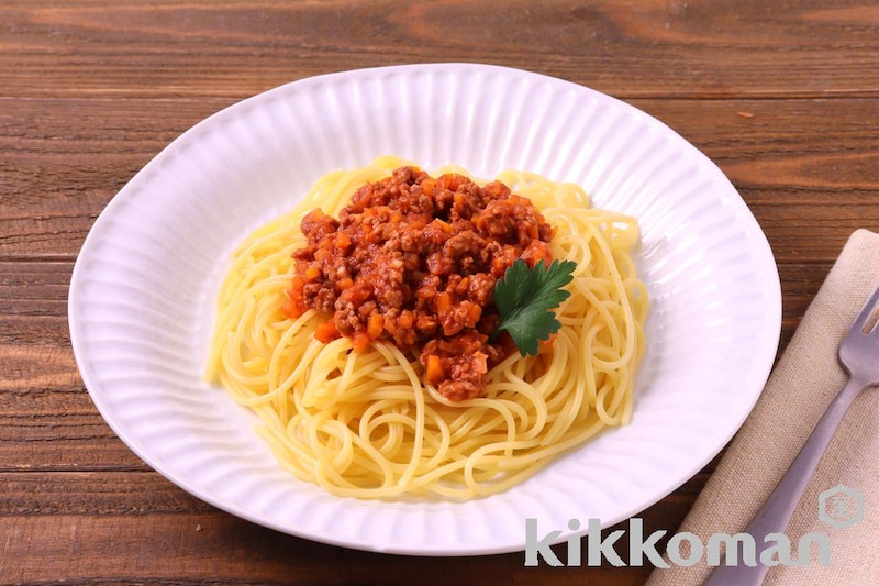 ミートソーススパゲッティ(ぎゅっと濃縮うらごしトマト使用)
