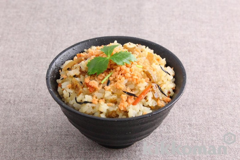 鮭の五目ごはん(うちのごはん使用)