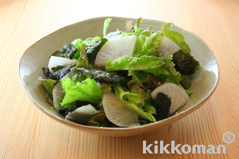 チョレギ風サラダ(香味野菜たっぷり塩だれ使用)