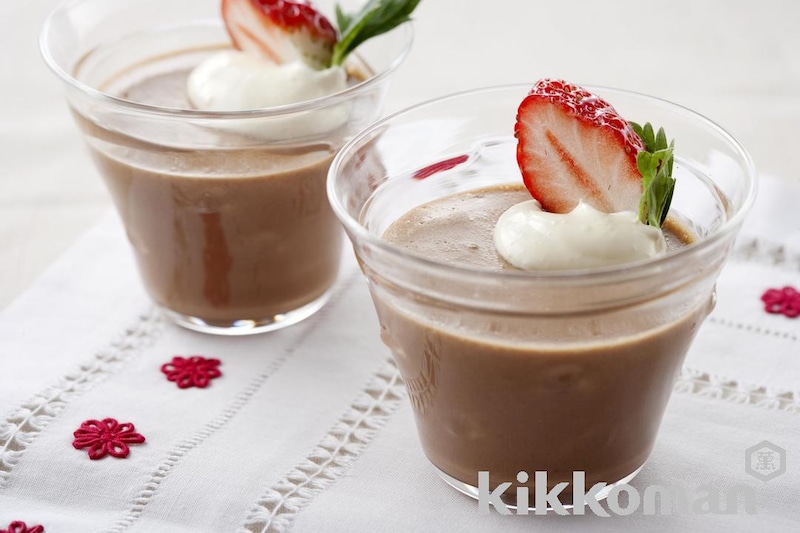 チョコレートムース いちごのせ