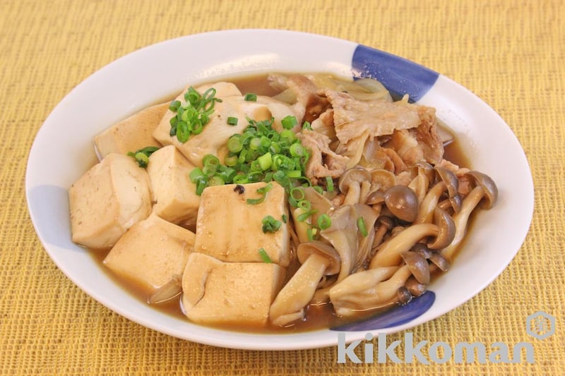 きのこたっぷり肉豆腐【しめじ・まいたけ&豚バラで簡単】