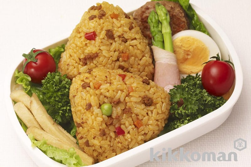 ドライカレーおにぎり弁当(洋ごはんつくろ使用)