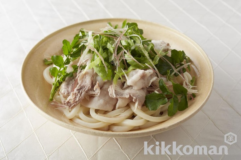 豚バラとたっぷり野菜うどん(賛否両論 笠原氏)