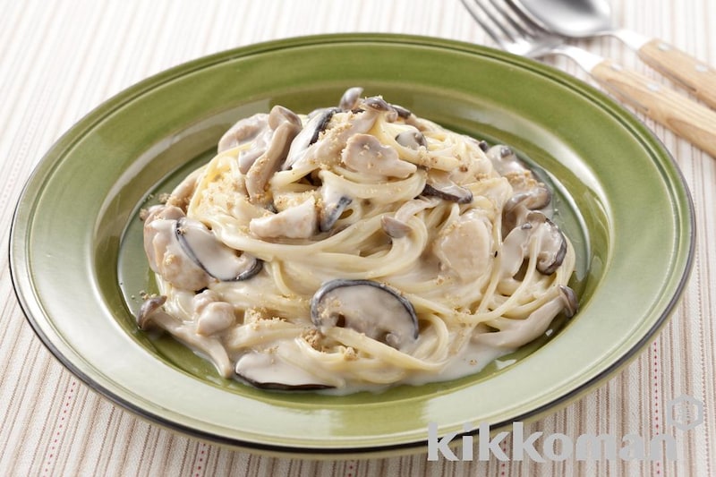 きのこと鶏肉のクリームパスタ(小田真規子先生)
