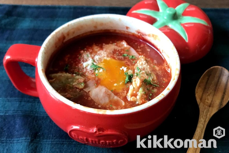 キャベツと落とし卵のチーズスープ(山本ゆりさん)