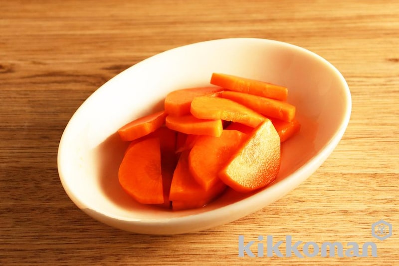 にんじんのしぼ生漬け【味つけは生しょうゆだけ】