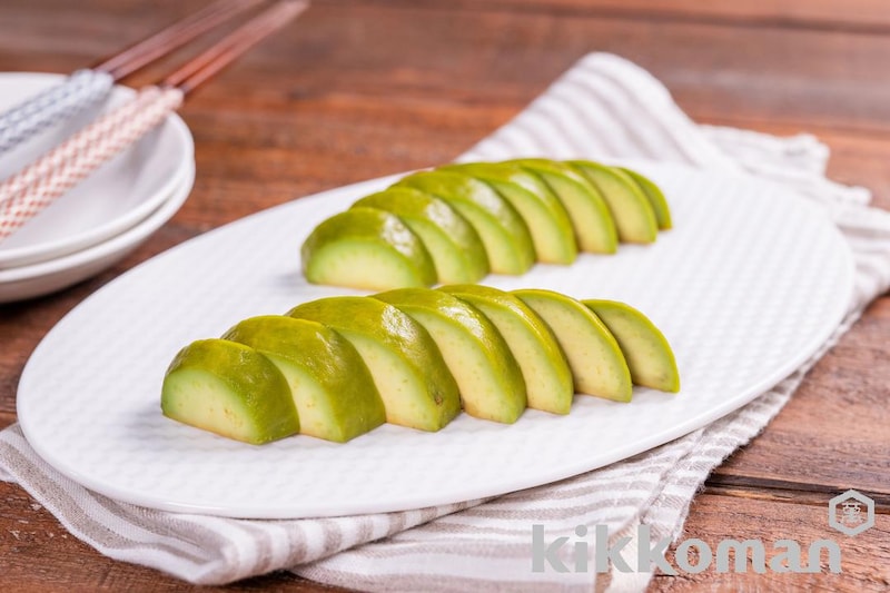 丸ごとアボカドのしぼ生漬け【味つけは生しょうゆだけ】