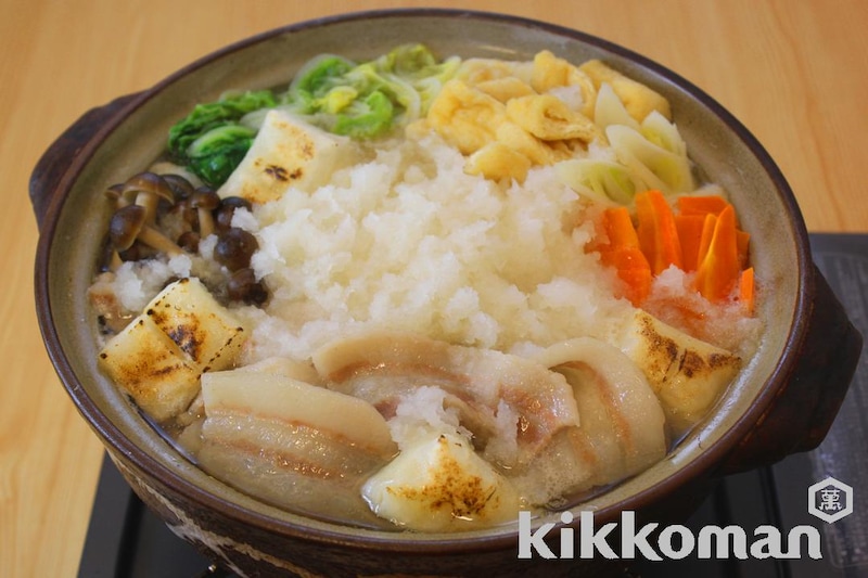 豚もちみぞれ鍋【白だしで味付け簡単!豚バラ肉で】