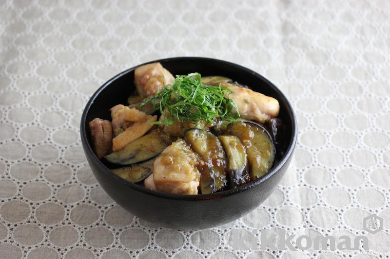 なすと鶏のみぞれ炒め丼