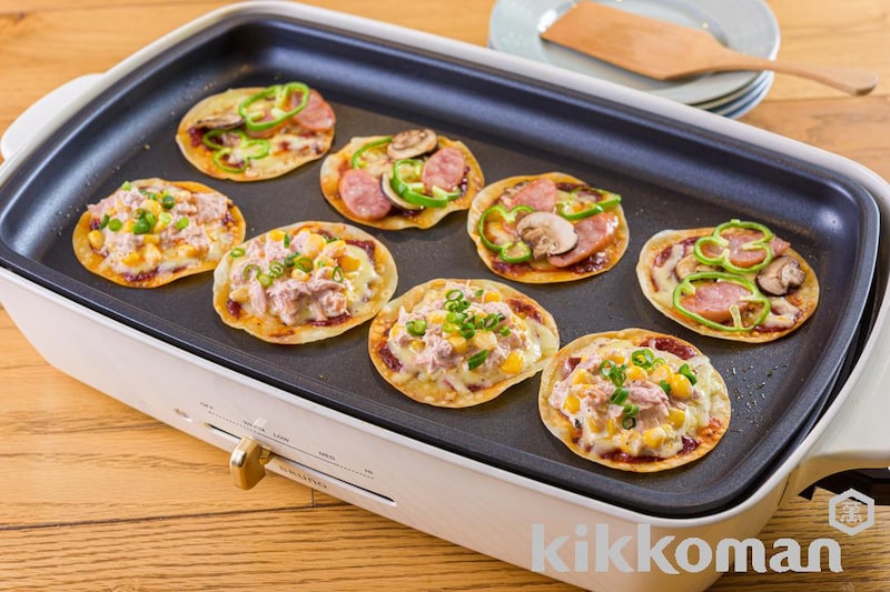 カリッとおいしい!ギョウザの皮のミニピザ