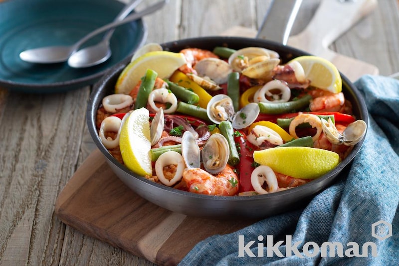 シーフードたっぷり!フライパントマトパエリア