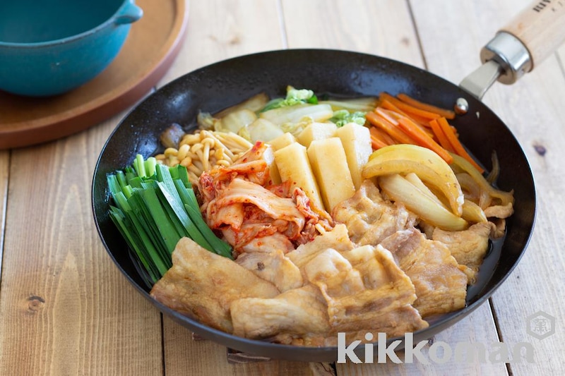 韓国風!豚キムチすき焼き(すき焼きのたれ使用)