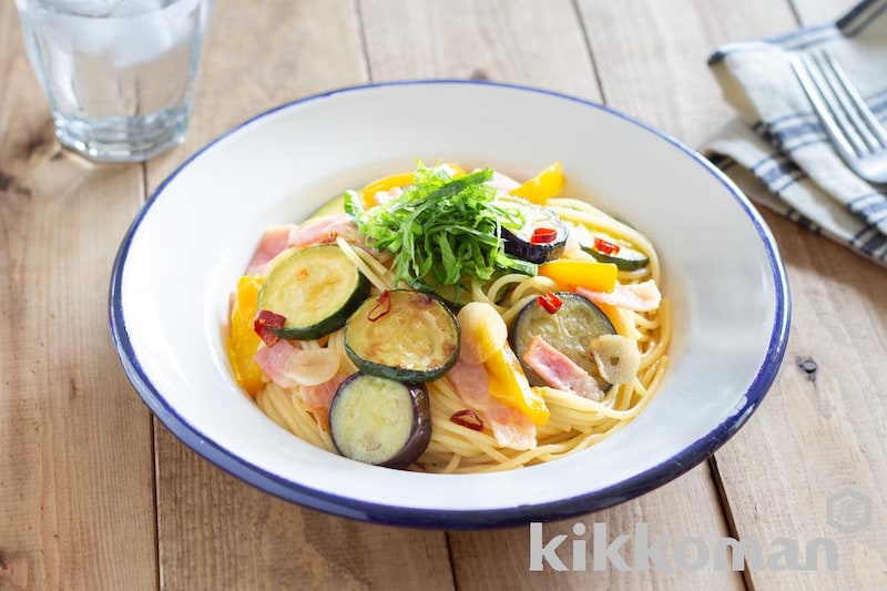 夏野菜のしょうゆ香るペペロンチーノ