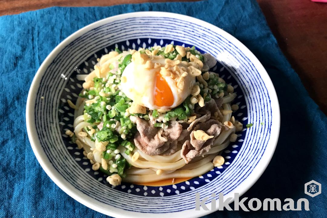 たたきオクラと豚しゃぶのだしたまぶっかけうどん（山本ゆりさん）（旨み広がるだししょうゆ使用）