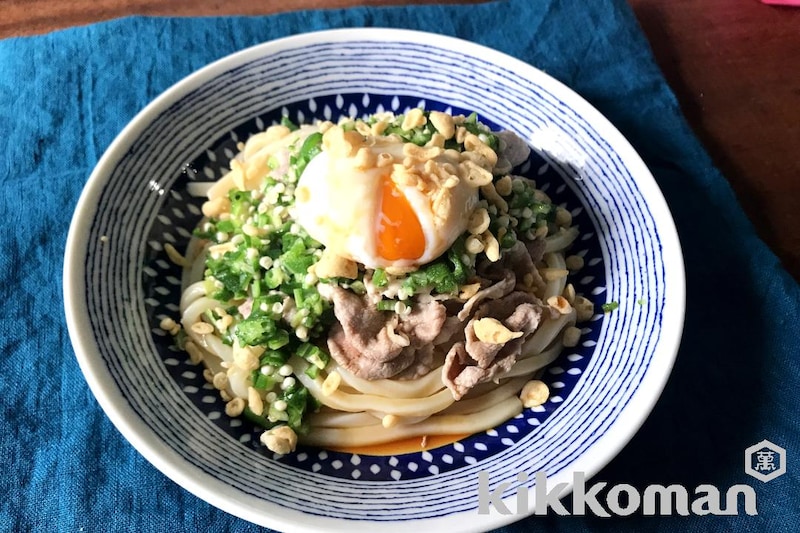 たたきオクラと豚しゃぶのだしたまぶっかけうどん(山本ゆりさん)(旨み広がるだししょうゆ使用)