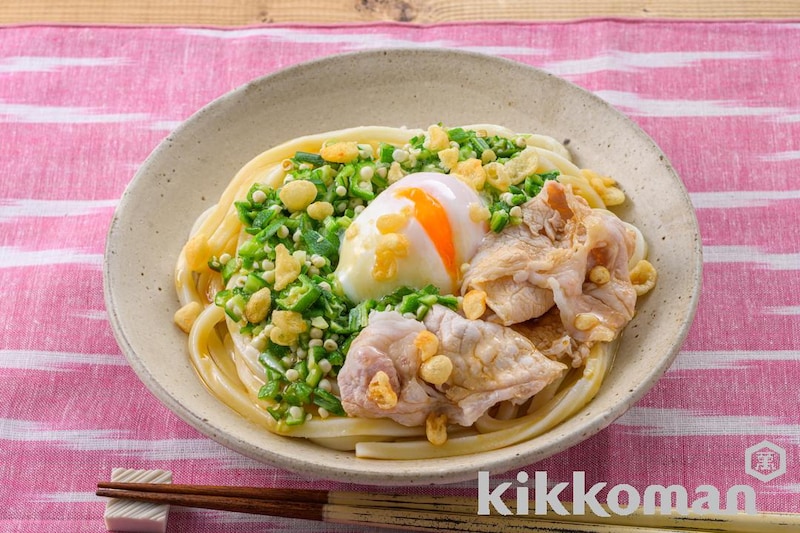 たたきオクラと豚しゃぶのだしたまぶっかけうどん(山本ゆりさん)(旨みあふれる牡蠣だししょうゆ使用)