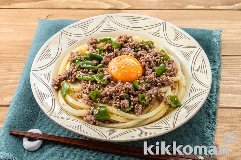 レンジで！ピーマンそぼろのだしたまぶっかけうどん（山本ゆりさん）（旨み豊かな昆布だししょうゆ使用）