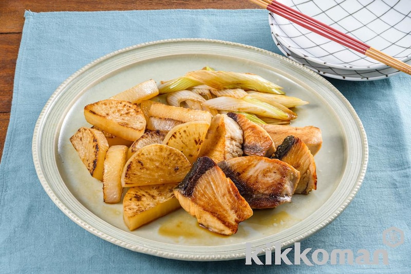 ぶりと大根のしぼ生焼き【味つけは生しょうゆだけ】