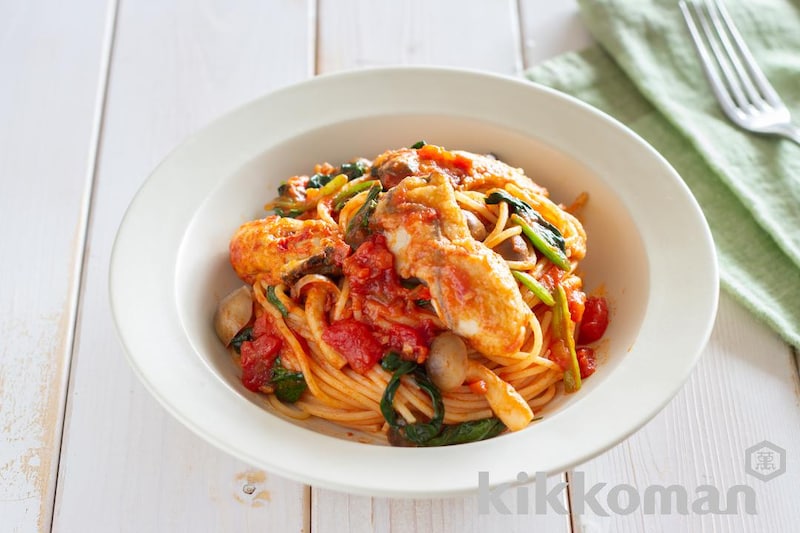 かきとほうれん草のトマトパスタ(基本の完熟トマトソース使用)
