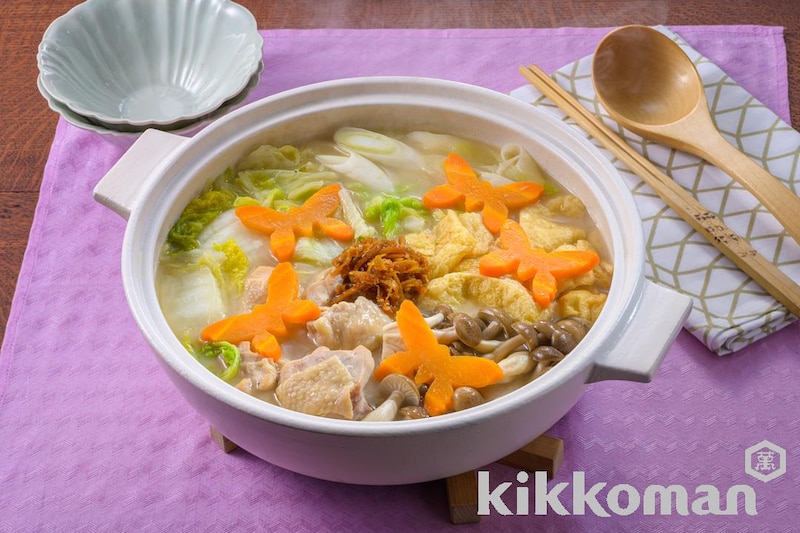 しょうが鶏白湯豆乳鍋(濃厚豆乳鍋 コク旨鶏白湯使用)