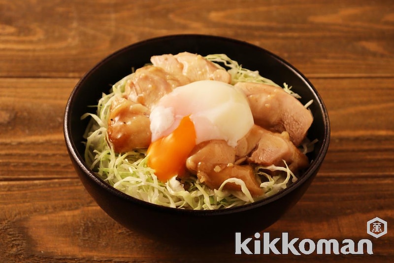 レンジで簡単!コク旨塩チキンのトロ玉丼(うちのごはん使用)