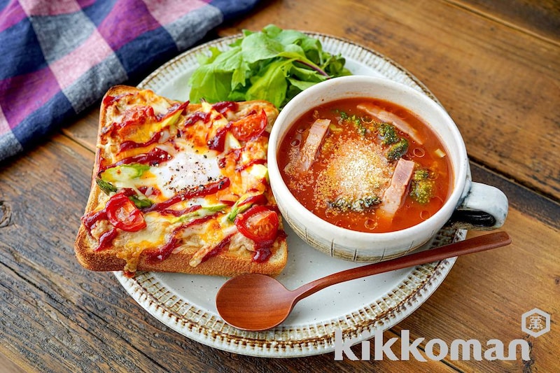 エッグトーストとトマトスープのワンプレート