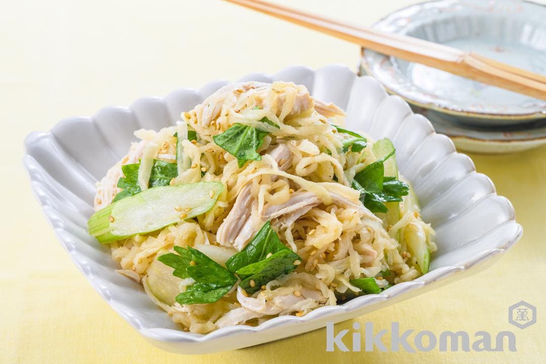 めんつゆで簡単！蒸し鶏と切り干し大根の中華風サラダ