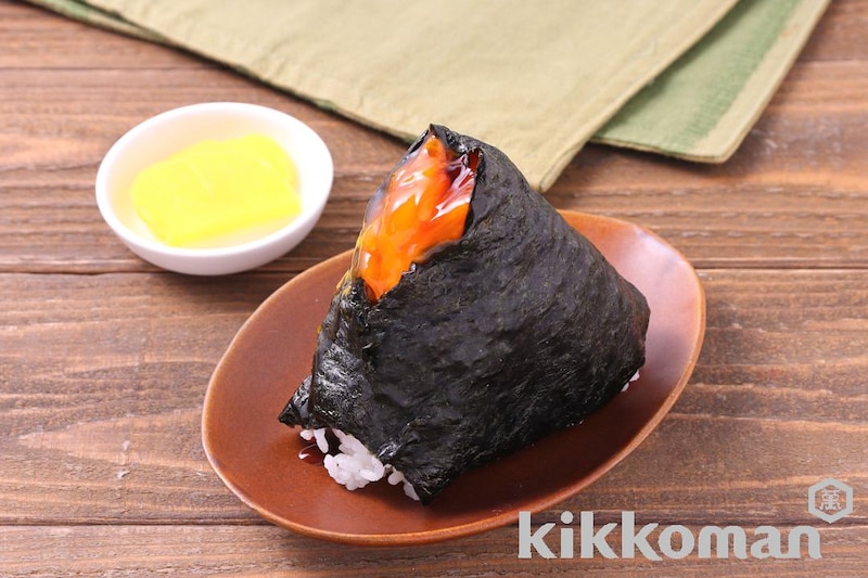 卵黄のしょうゆ漬けおにぎり【専門店のふっくら感を再現!】