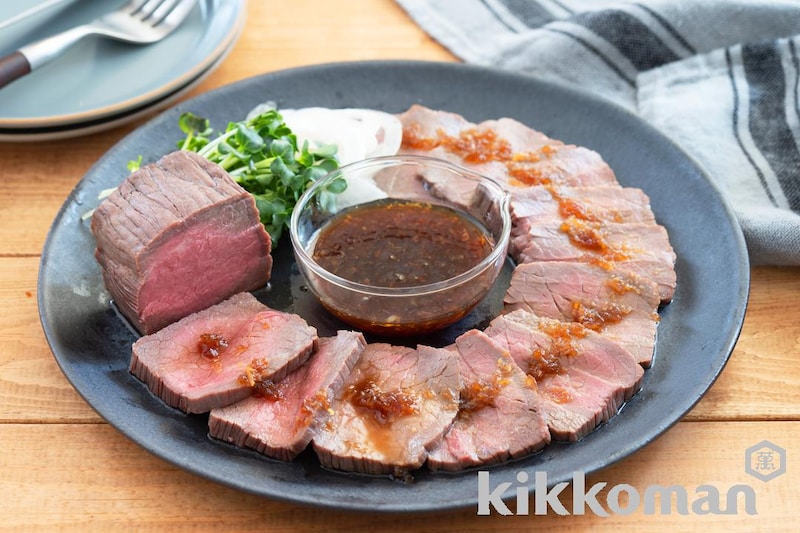 電子レンジで簡単!ローストビーフ(こく旨リッチ特選丸大豆しょうゆ使用)