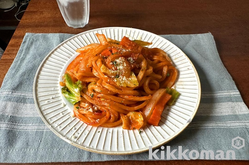 キャベツとベーコンのナポリタンうどん(山本ゆりさん)