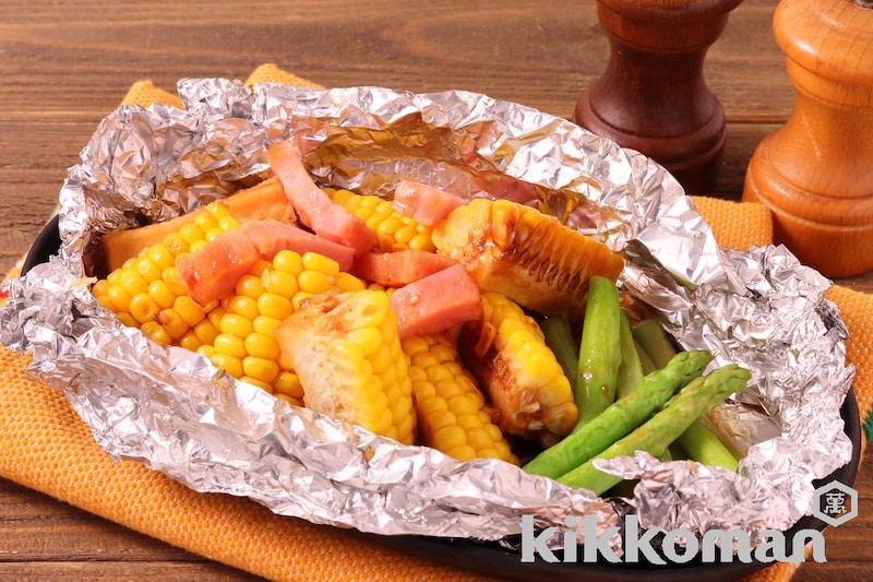 焼肉のたれで!とうもろこしとアスパラベーコンのホイル焼き