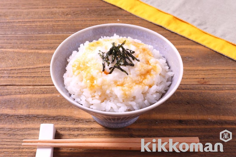 かつお節香るとろろご飯